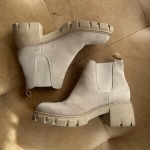 Steve Madden Howler Sand Suede Chelsea Lug Sole Ankle Boots Block Heel Size 8M